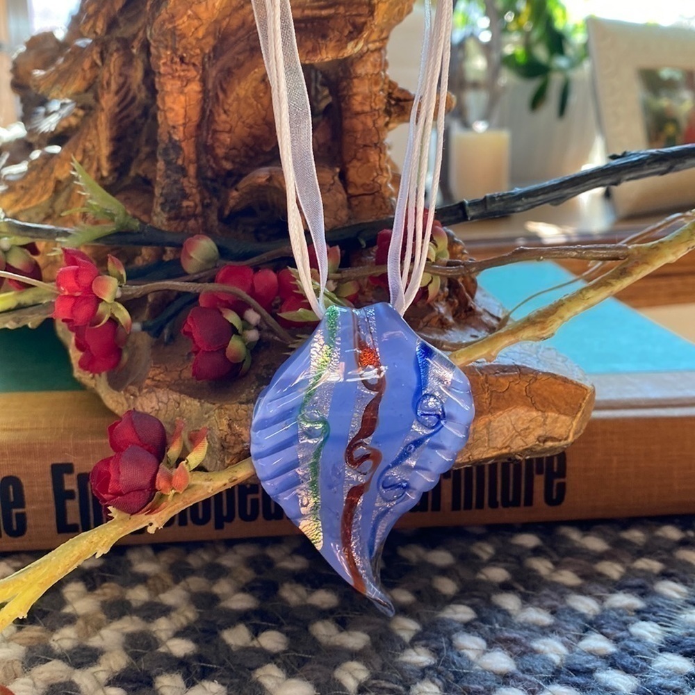 Art glass vintage leaf necklace​​​​​​​​​​​​​​​​